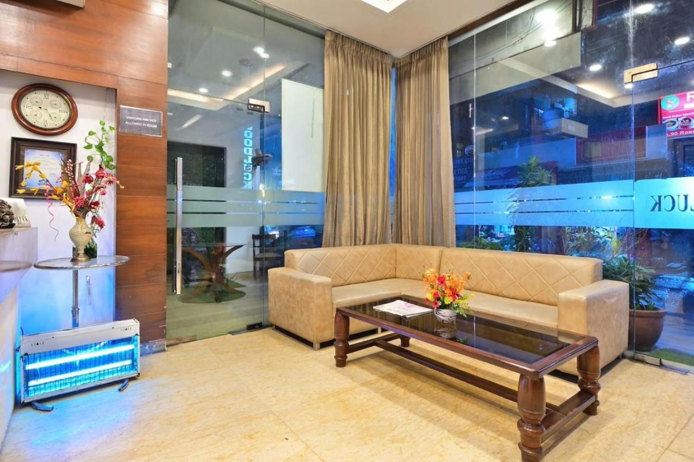 Hotel Good Luck By Jmd Group Near Delhi Igi Airport 3*