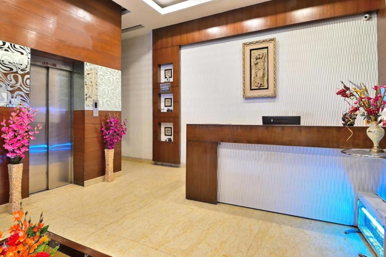 Good Luck By Jmd Group Near Delhi Igi Airport New Delhi